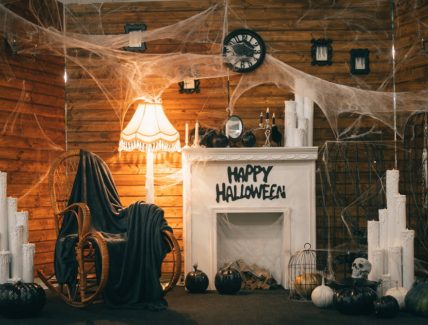Fireplace Mantel Decoration Tips for Halloween Season